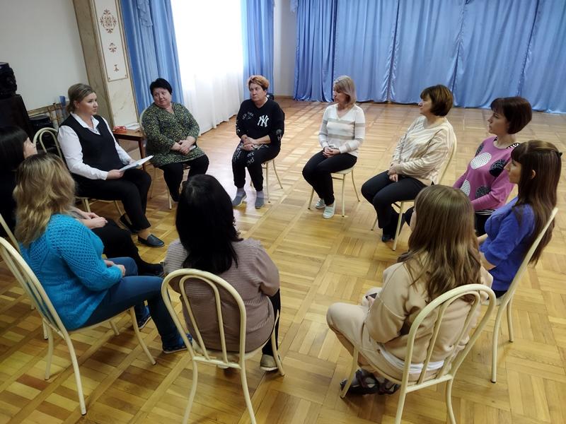  Тренинг для педагогов на тему: «Командный дух». Педагог-психологКарпович К.В.